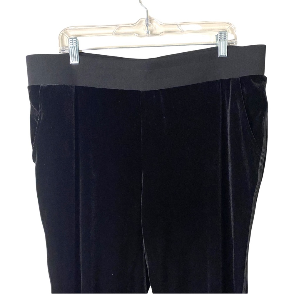 Juicy Couture Ruched Velvet Jogger Pants (XL) - Picture 5 of 10